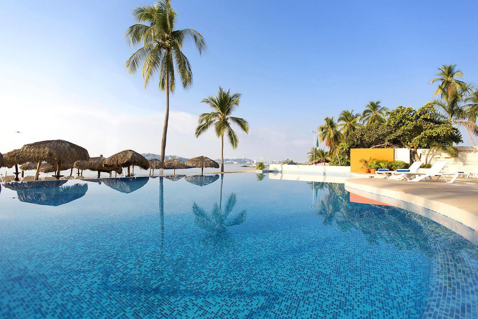 Krystal Beach Acapulco Luaran gambar